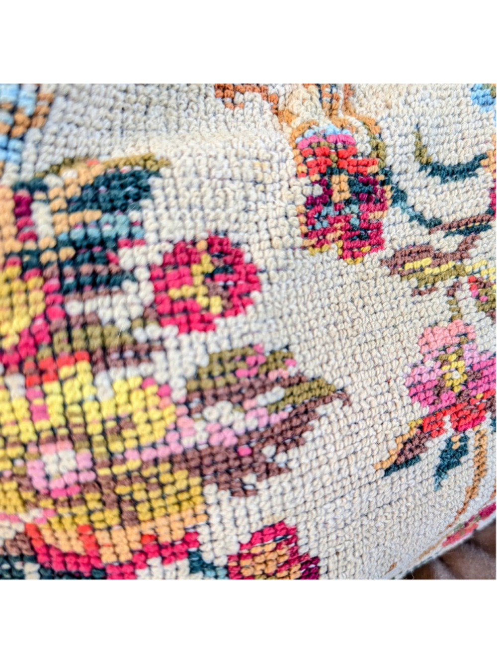 Vintage Floral Needlepoint Tapestry Kiss Lock Handbag Cottagecore Carpet Bag - Picture 3 of 16